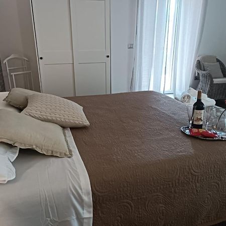 Casa Rosamari - Su Lago Di Posta Fibreno, Appartamento Con Camino Zewnętrze zdjęcie
