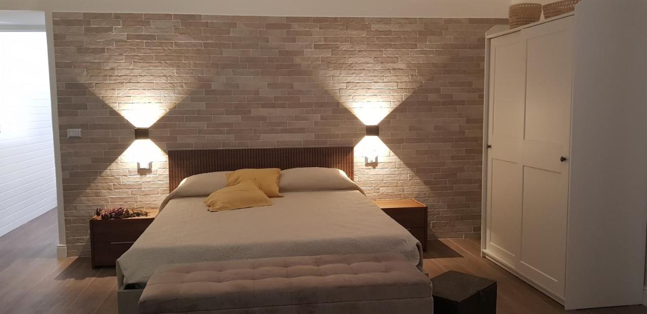 Casa Rosamari - Su Lago Di Posta Fibreno, Appartamento Con Camino Zewnętrze zdjęcie