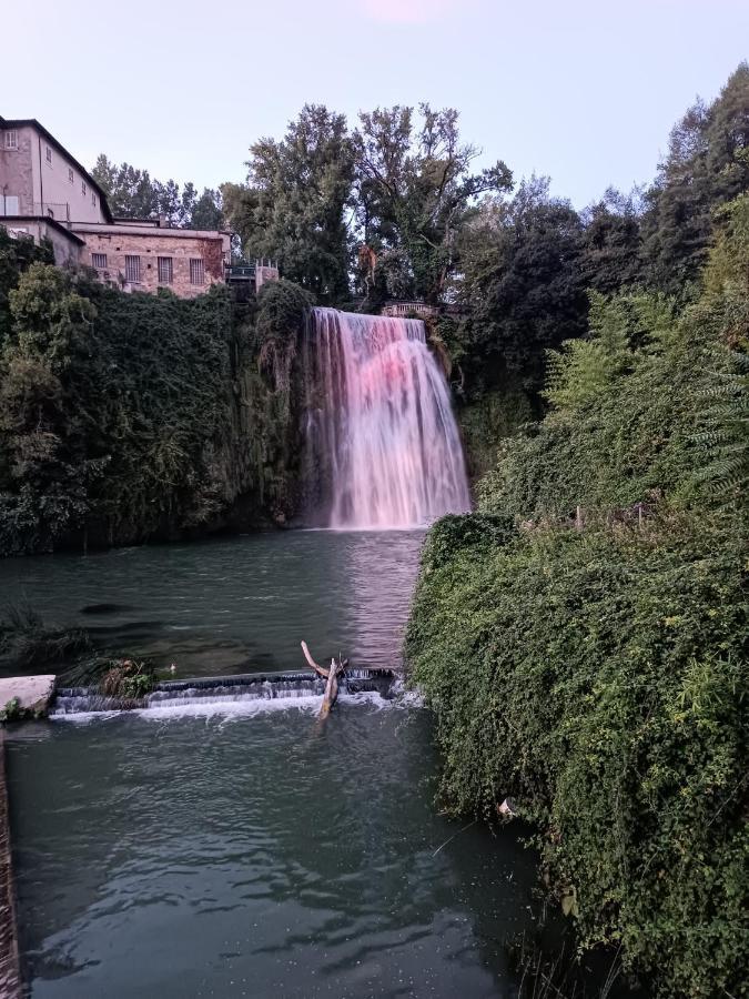 Casa Rosamari - Su Lago Di Posta Fibreno, Appartamento Con Camino Zewnętrze zdjęcie