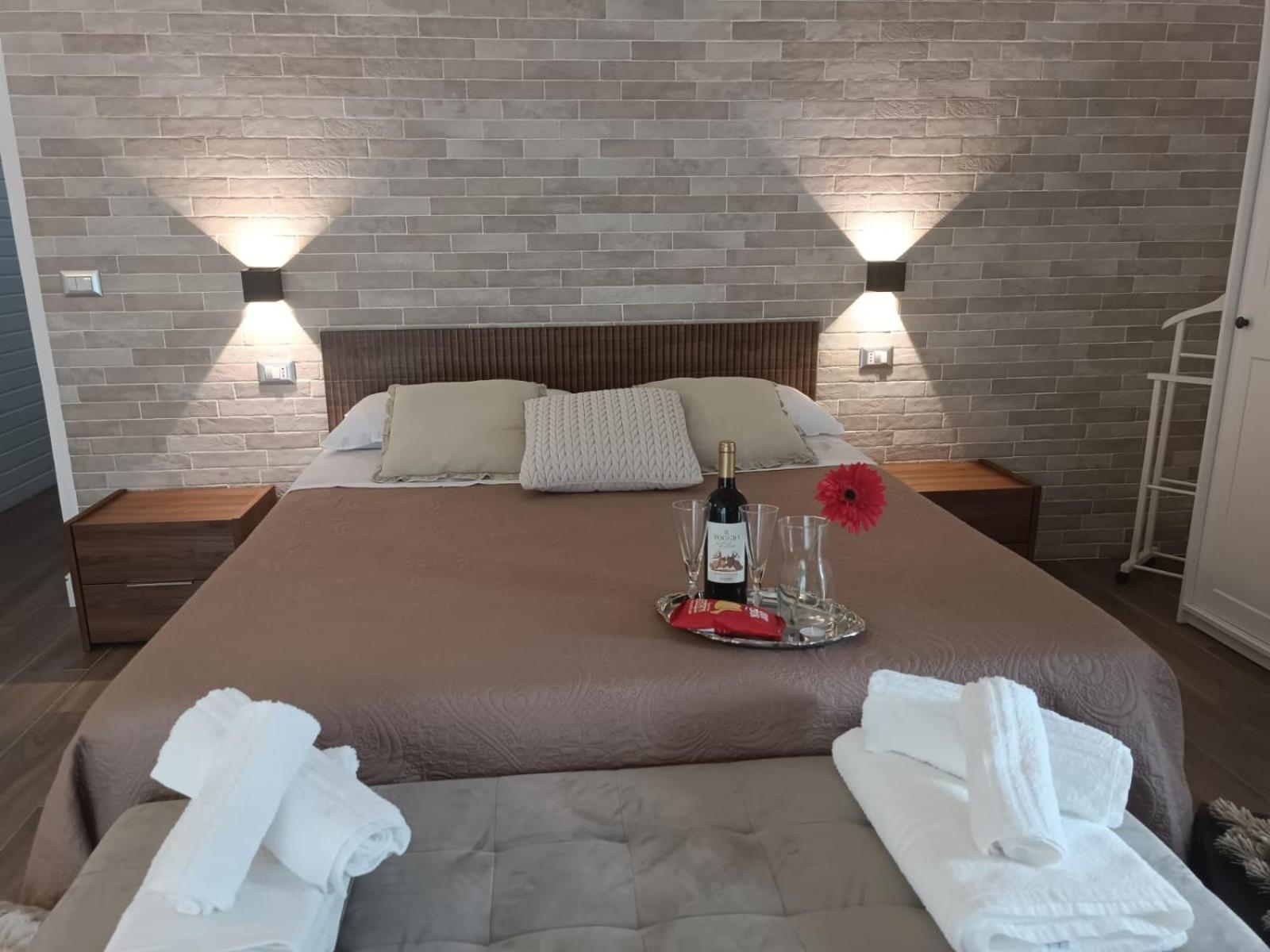 Casa Rosamari - Su Lago Di Posta Fibreno, Appartamento Con Camino Zewnętrze zdjęcie